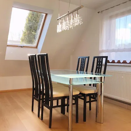 Apartment Grosse Mit 2 Schlafzimmern *